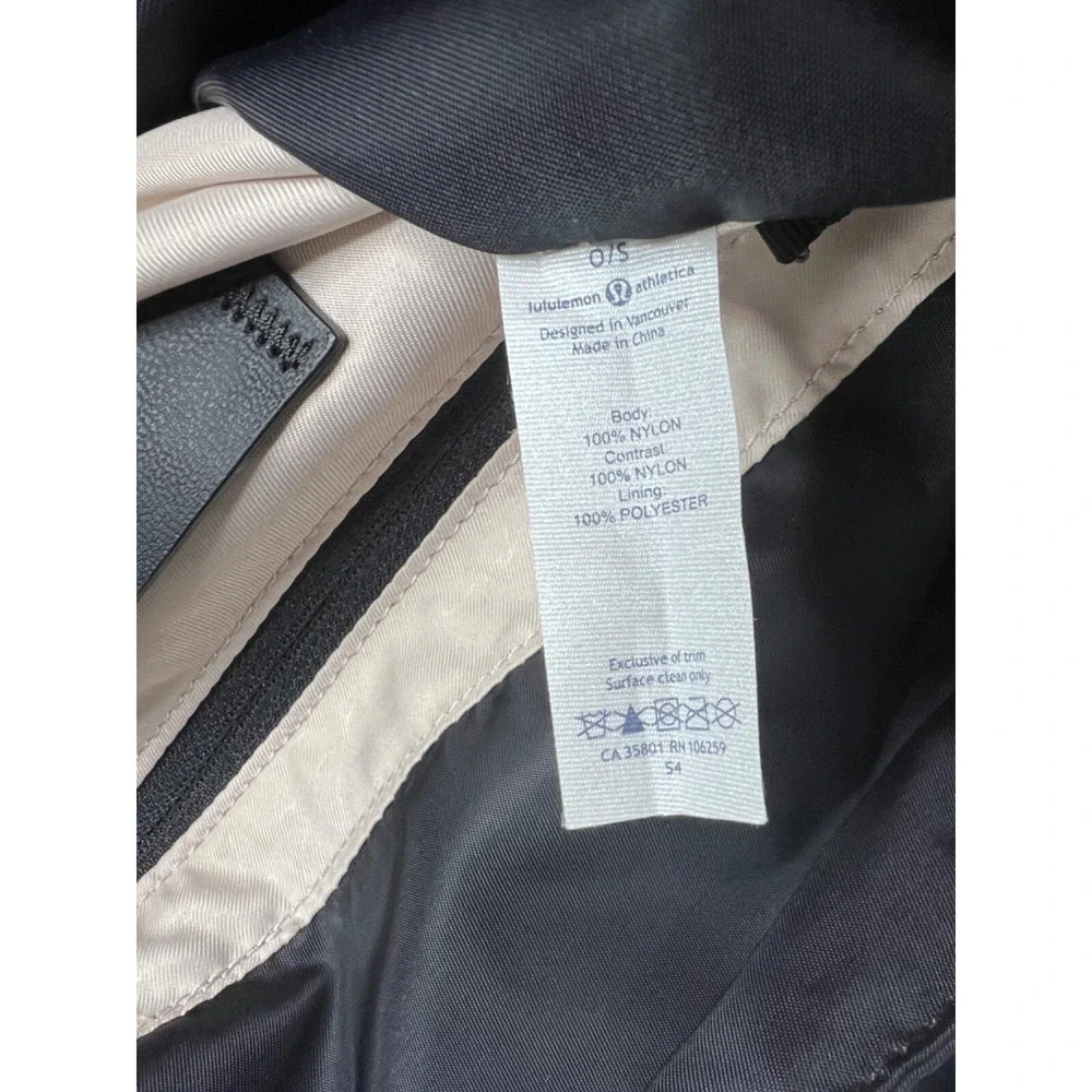 Lululemon Bring It Om Tote Bag Black Expandable Gym Yoga